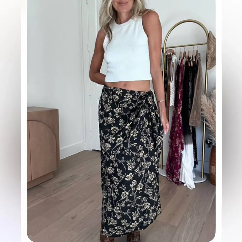 Vintage Ralph Lauren Black and Gold floral cottagecore Maxi Skirt